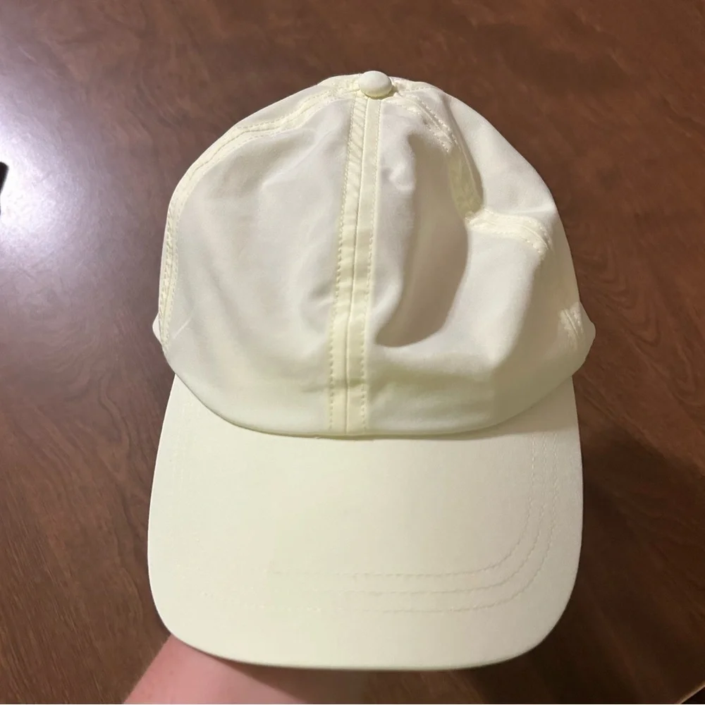 Ladies golf/tennis cap - Picture 1 of 2